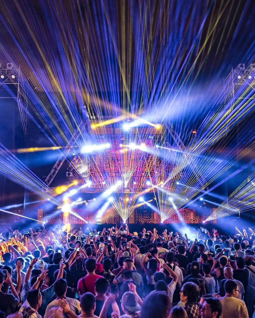 RESISTANCE London - Image 2