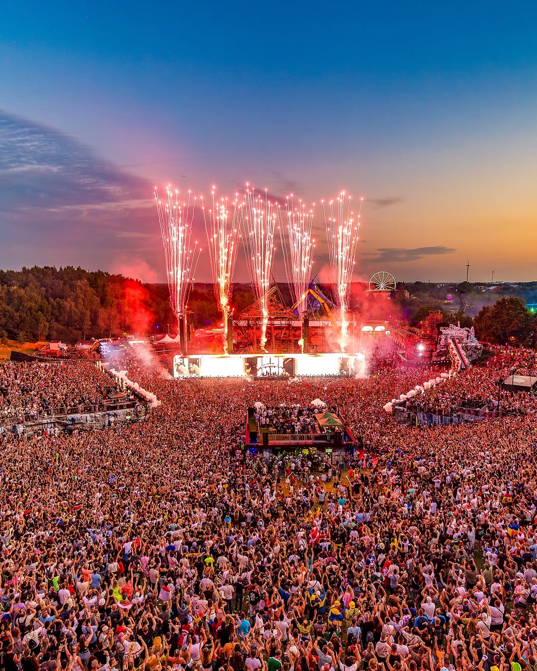 Tomorrowland Brasil 2025 cover image