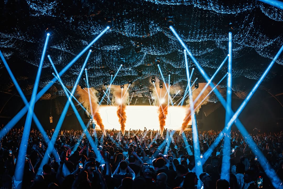Time Warp USA 2025 cover image