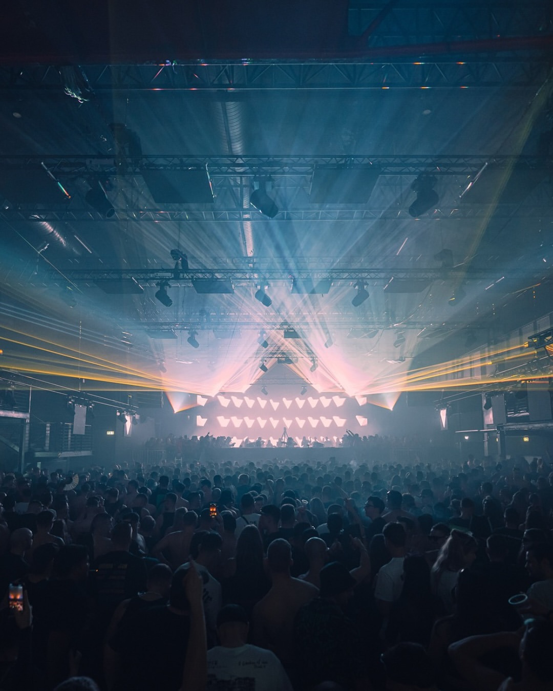 VERKNIPT X BÓNUSZ FESTIVAL cover image